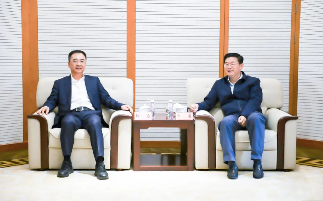 1667783134292002495.jpg 41.jpg