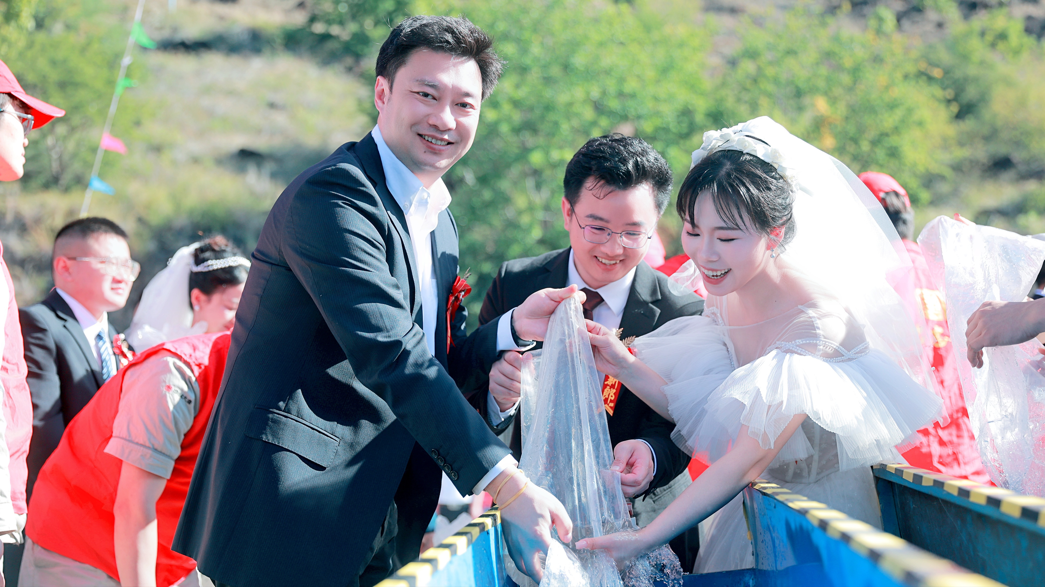 1732686927017004997.jpg Z_Z_5840.jpg